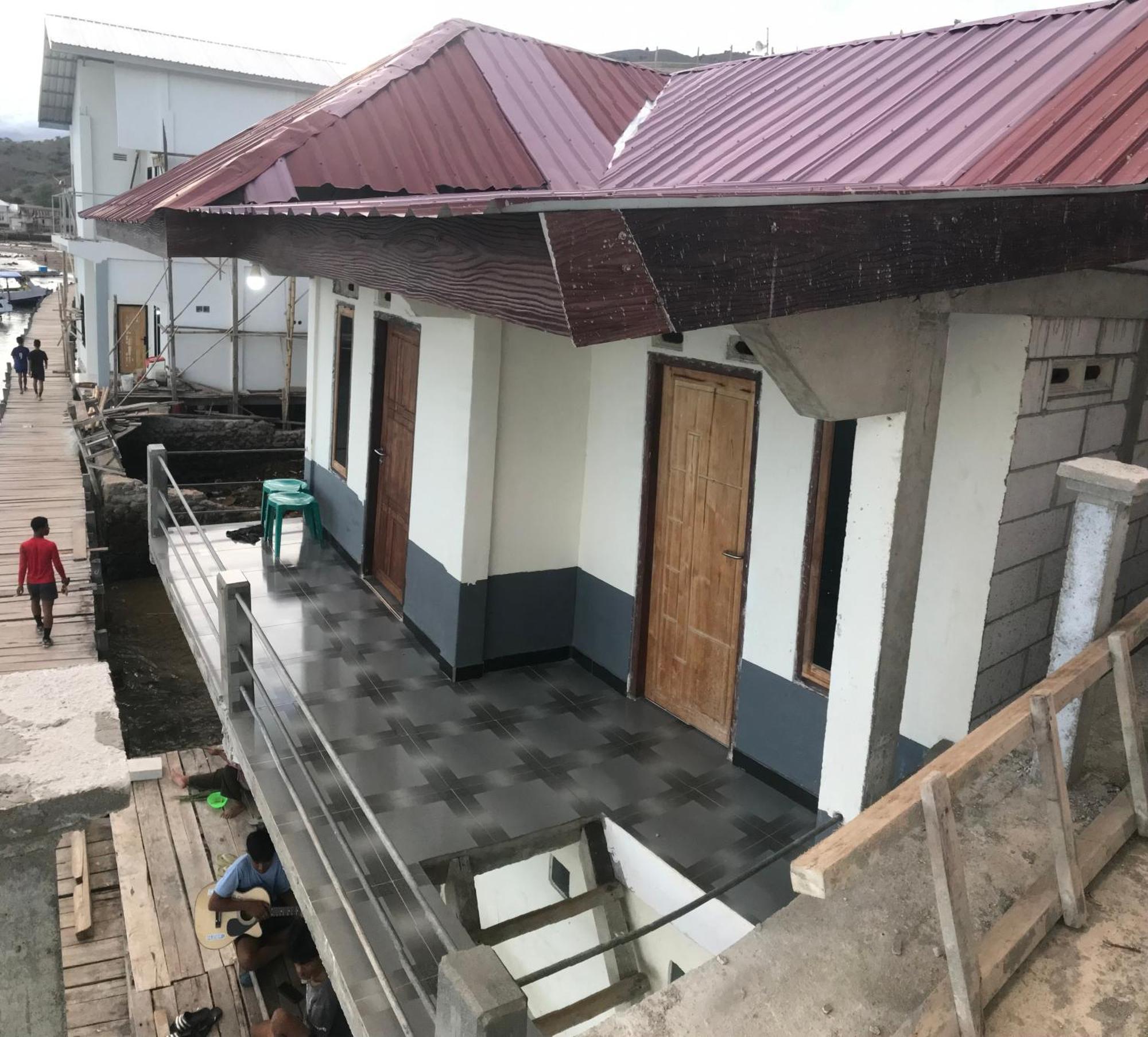 Ora Komodo Home Stay Exterior photo